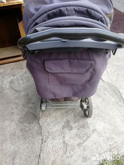 Прогулочная коляска