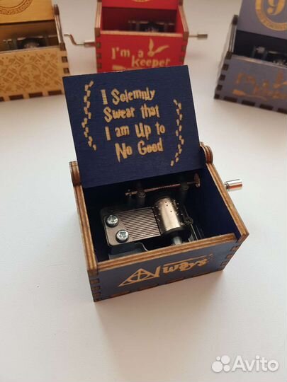 Музыкальная шкатулка Гарри Поттер Хогвартс разные