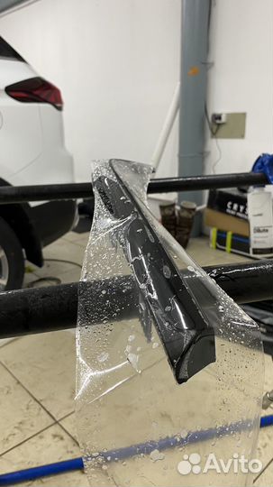 Оклейка автомобили пленкой