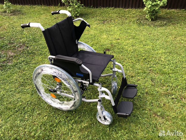 Коляска инвалидная Титан Дойчланд(новая)