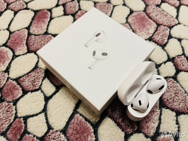 AirPods 3