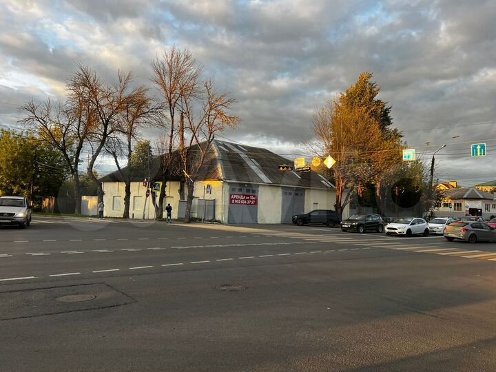 Свободного назначения, 300 м²