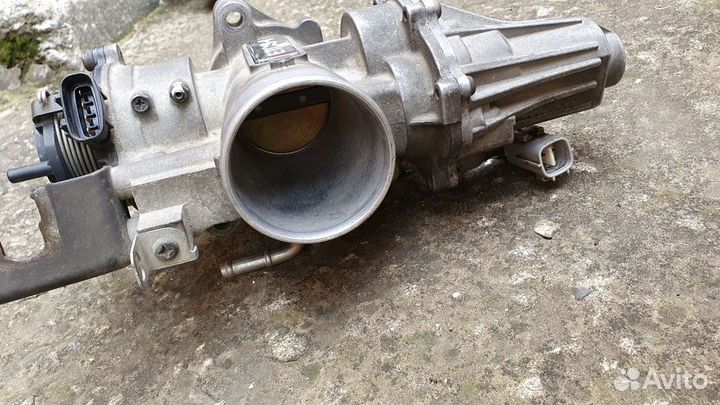 Дросельная заслонка Toyota crown 171
