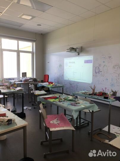 Преподаватель английского