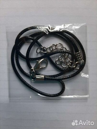 Кожаное украшение