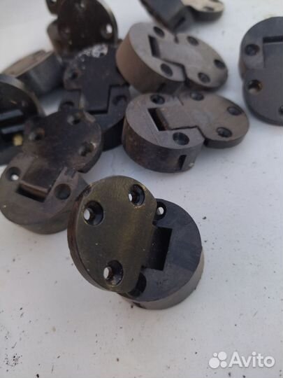 Шарнир мебельный