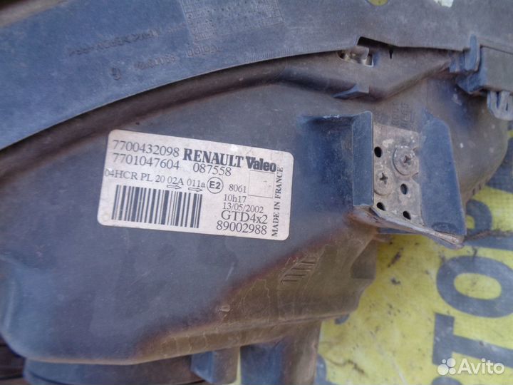 Фара левая Renault Scenic I
