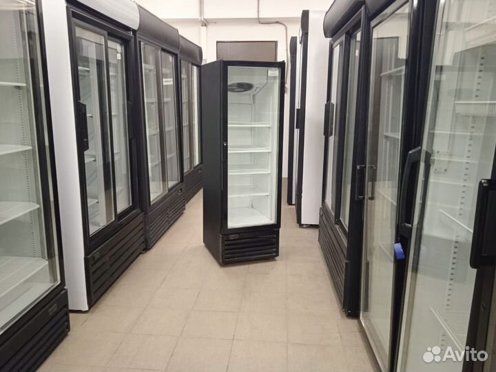 Холодильный шкаф