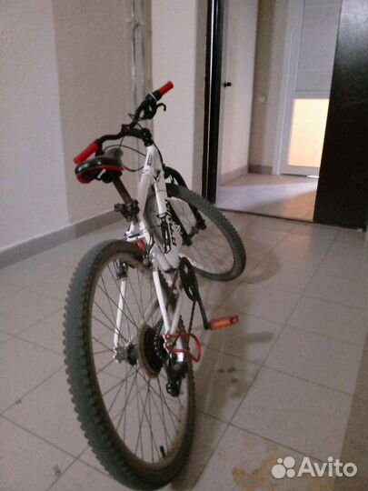 Велосипед btwin rockrider300