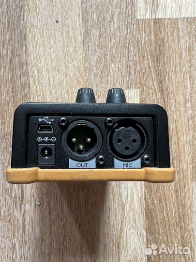 Педаль эффектов TC helicon