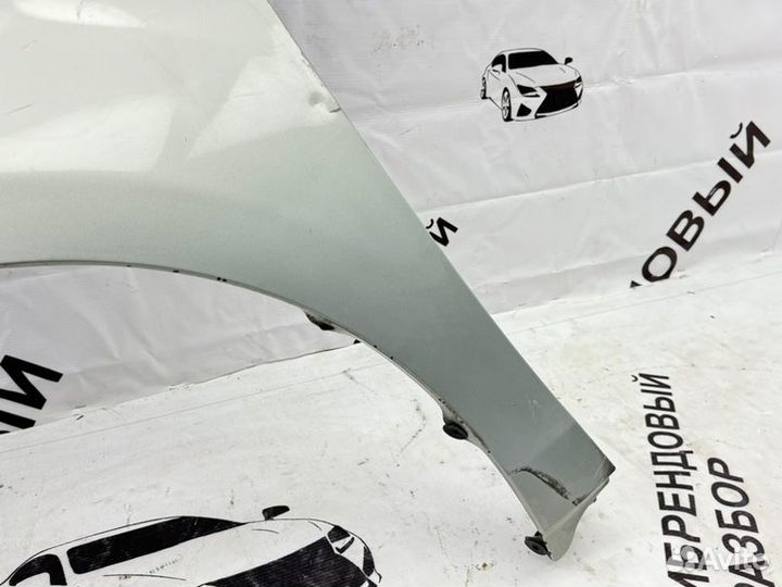 Крыло переднее левое Toyota Camry 40