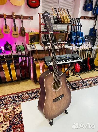 Гитара Caravan Music Новая