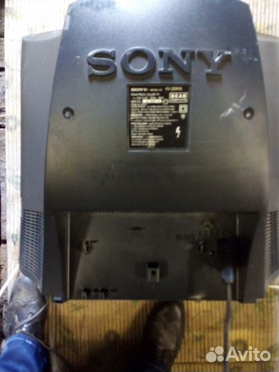 Телевизор Sony Trinitron KV-25M1K, диагональ 63 см