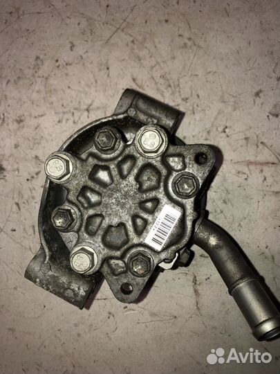 Jeep grand cherokee wk2 2011 3.6 насос гур