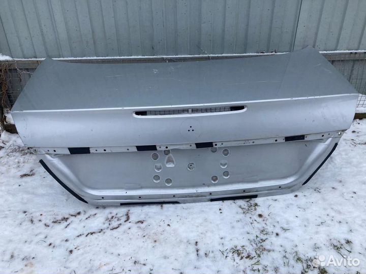 Крышка багажника mercedes w211