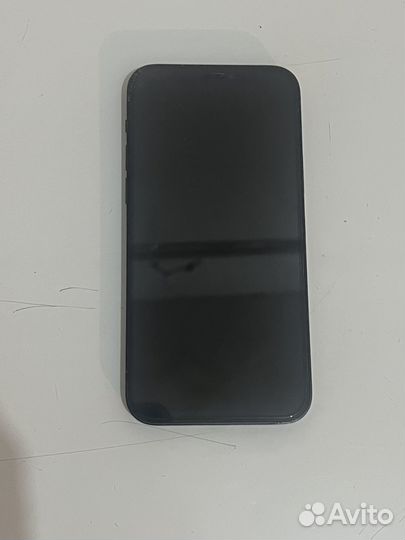 iPhone 12, 64 ГБ