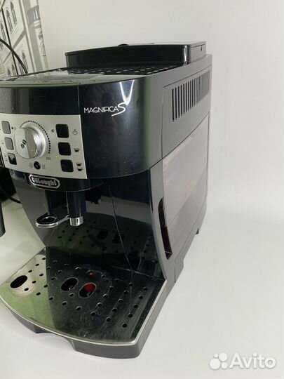 Кофемашина delonghi