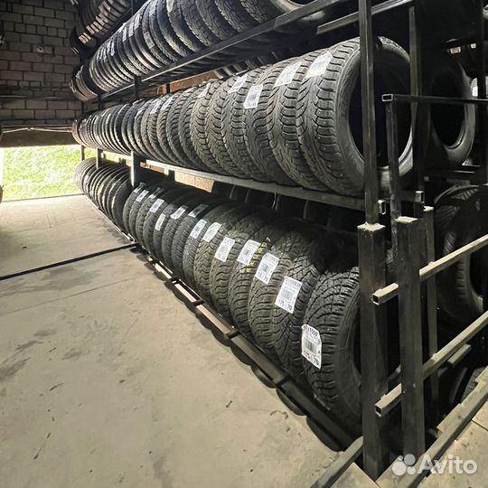 Goodyear EfficientGrip SUV 4x4 215/65 R16 98H