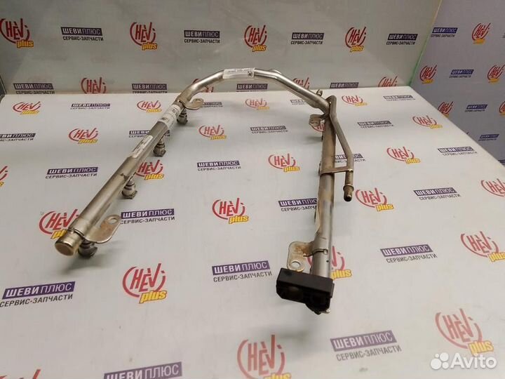 Топливная рампа Cadillac SRX