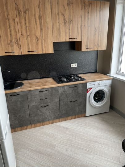 2-к. квартира, 65 м², 6/6 эт.