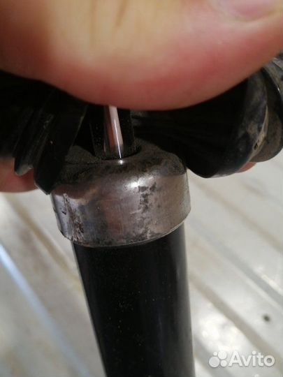 Стойка подвески задняя правая Opel Corsa D Z12XEP