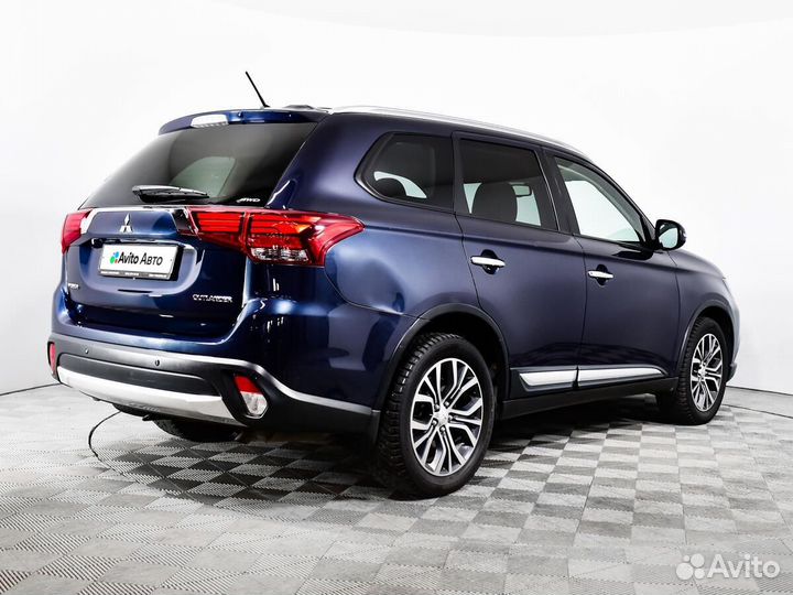 Mitsubishi Outlander 2.4 CVT, 2016, 75 010 км