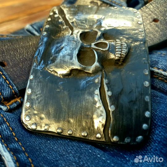 Мужской кожаный ремень 