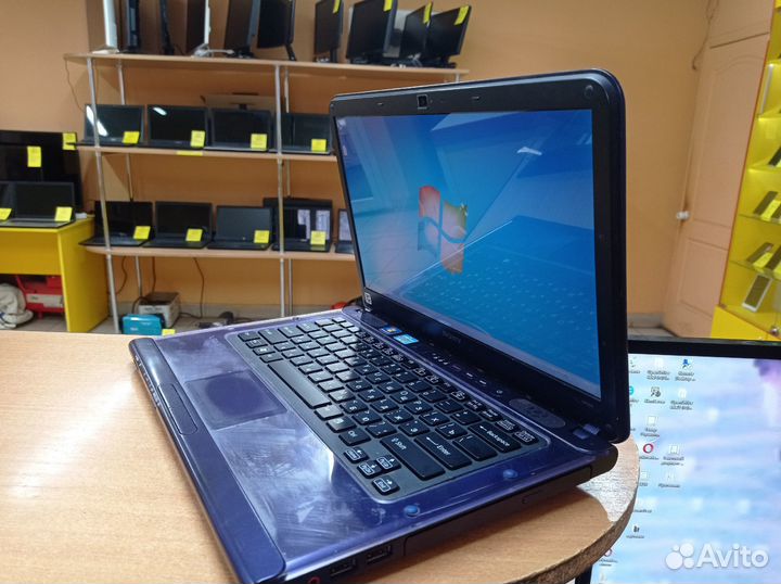 Sony Vaio PCG-61713V core i3/4Gb/320Gb/гарантия