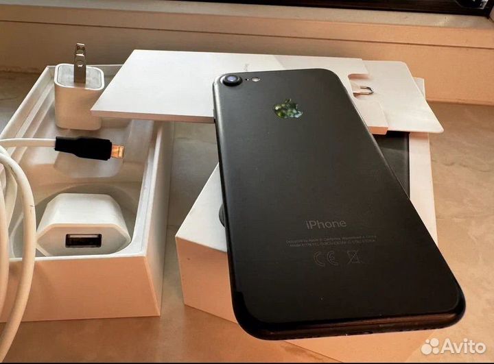 iPhone 7, 128 ГБ