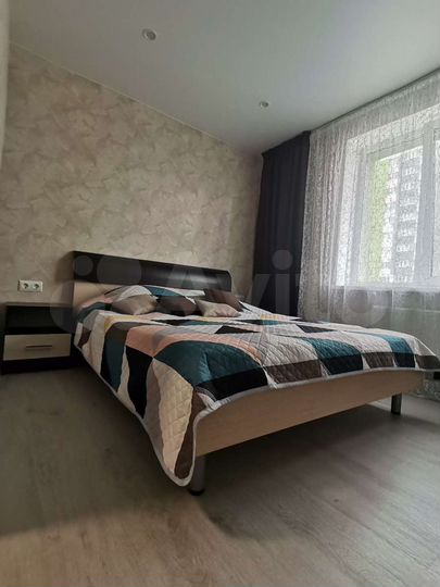 1-к. квартира, 42 м², 17/25 эт.