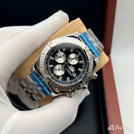 Часы Breitling