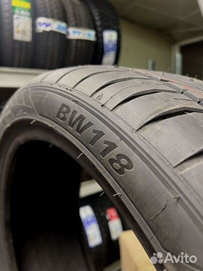 Bearway BW118 245/40 R19 и 275/35 R19 101U