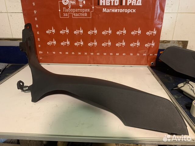 Skoda Octavia Обшивка стойки правая задняя