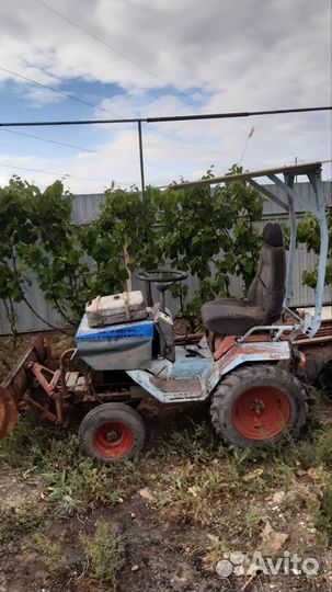 Мини-трактор КУРГАНМАШЗАВОД КМЗ-012, 1996