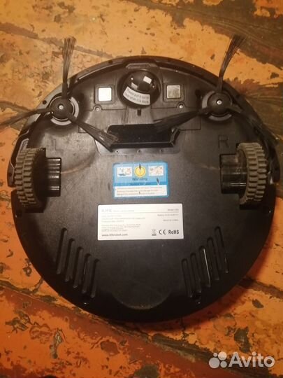 Робот пылесос