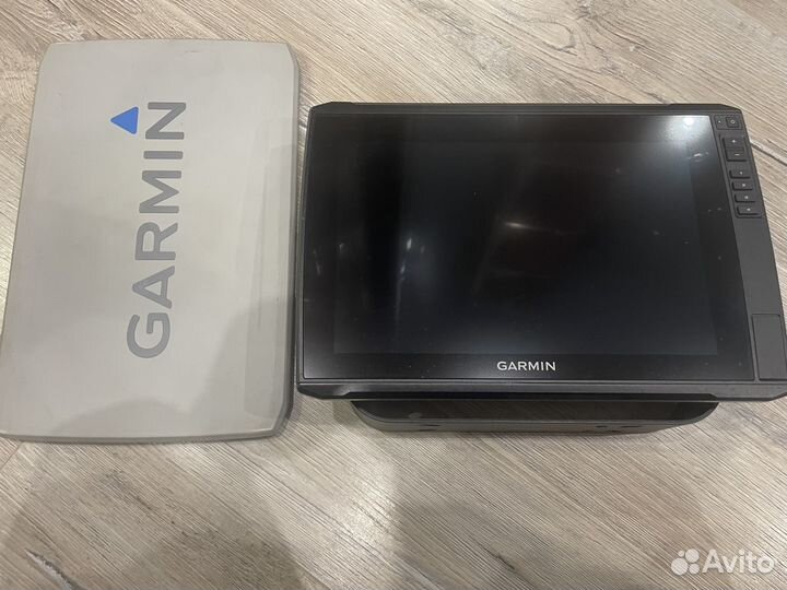 Garmin Echomap ultra 122SV