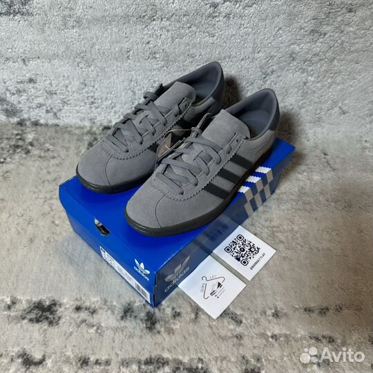 Кроссовки Adidas Originals Stadt новые 8,5UK