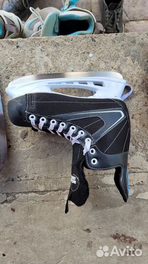 Коньки хоккейные 39 размер