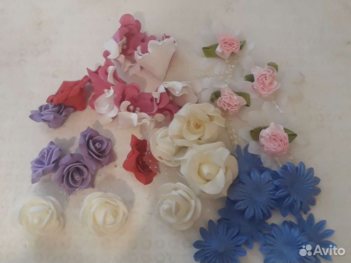 Цветы латоксные,тканевые
