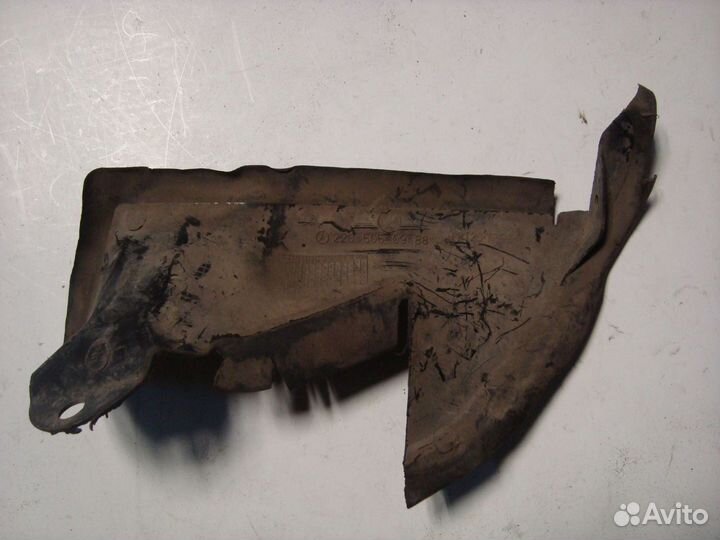 Воздуховод радиатора левый W220 A2205050988