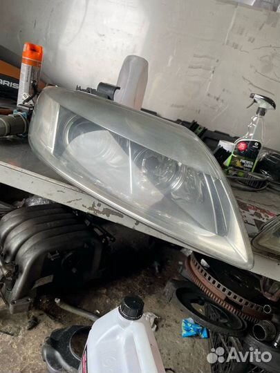 Фара правая Audi Q7 4L 2007