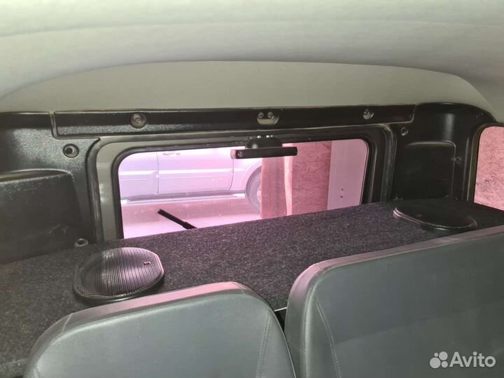 Акустическая полка УАЗ Хантер