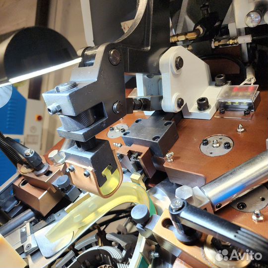 Машина для затяжки носочной части обуви