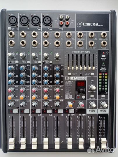 Микшерный пульт Mackie PRO FX8