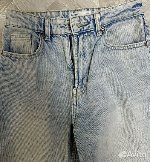 Джинсы bershka mom 34