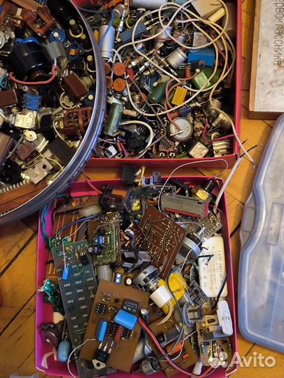 Радиодетали новые и б/у