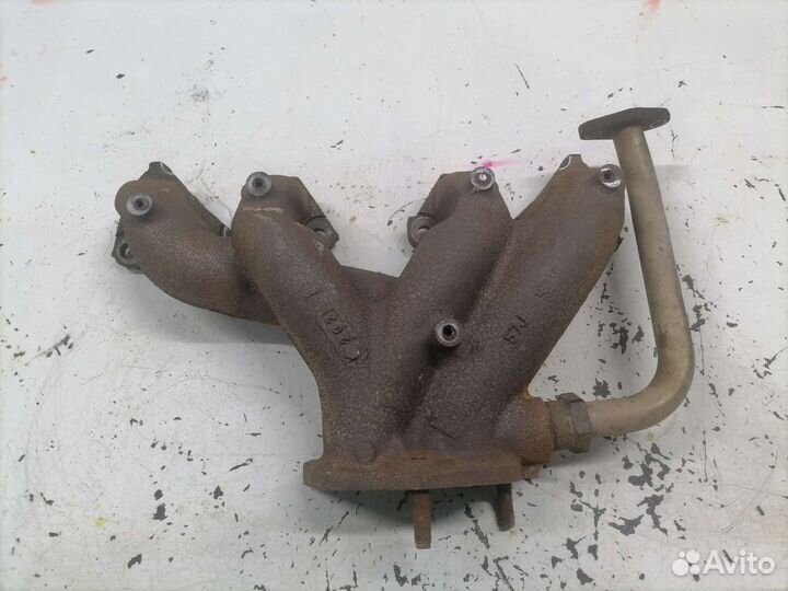 Выпускной коллектор CD20 Nissan Bluebird 14