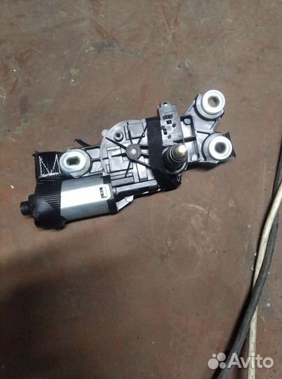 Моторчик дворника багажника Вольво В70 Хс70