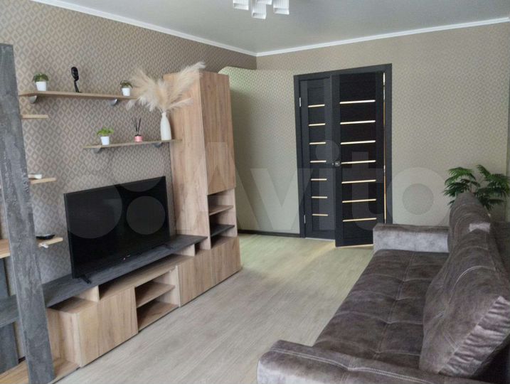 2-к. квартира, 43 м², 2/5 эт.