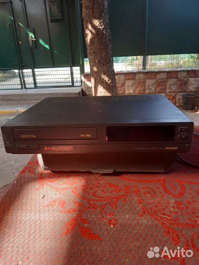 Видеомагнитофон sharp